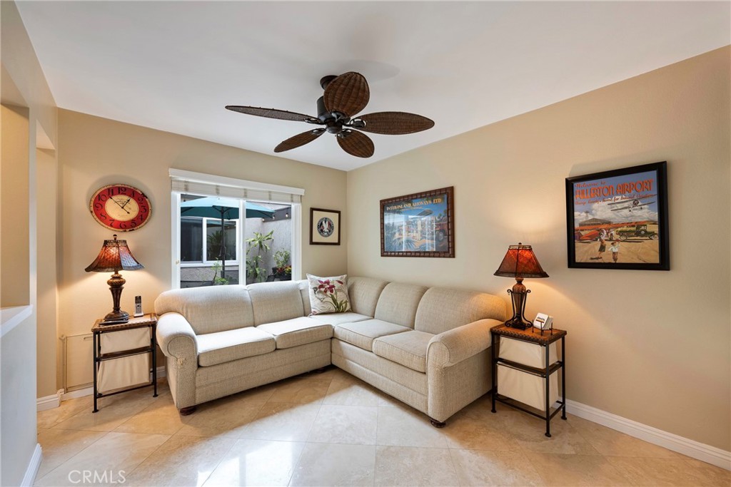2724 Torrey Pine