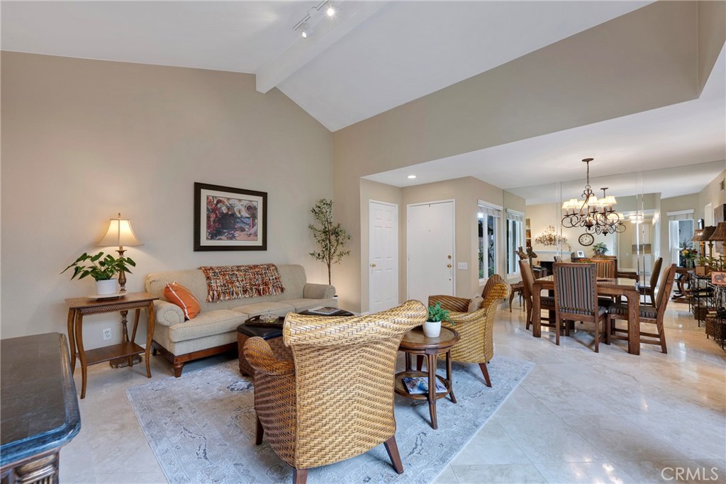 2724 Torrey Pine