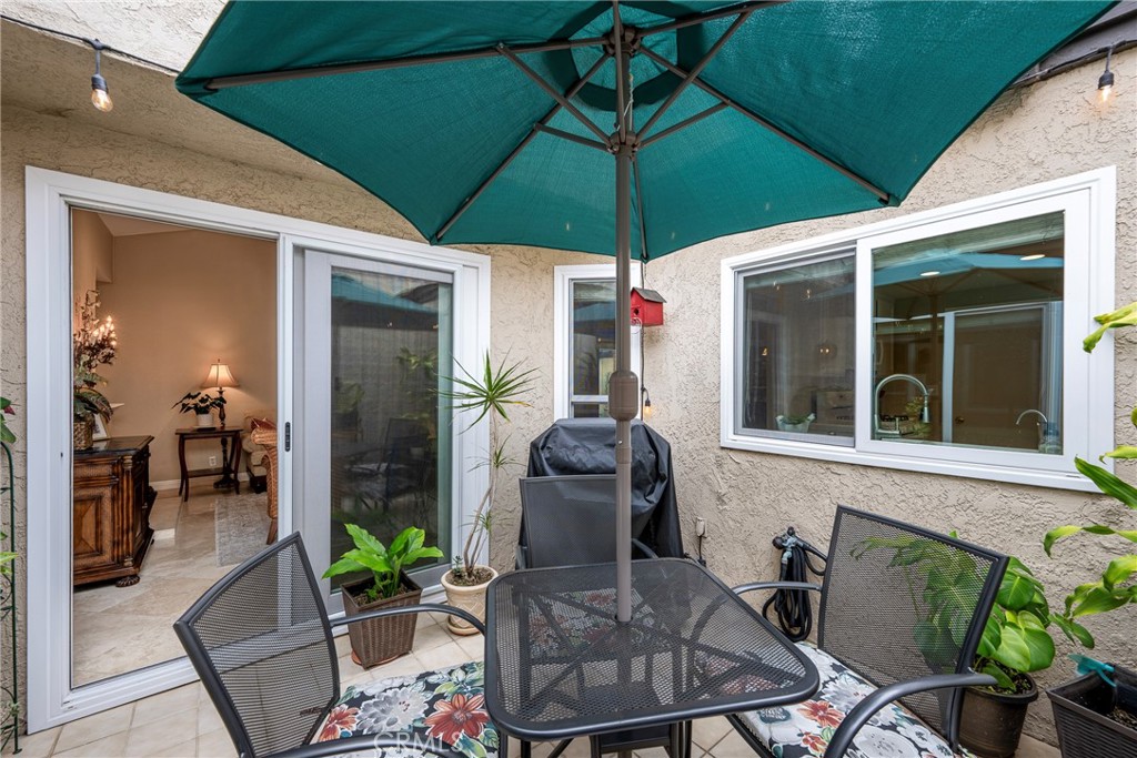 2724 Torrey Pine