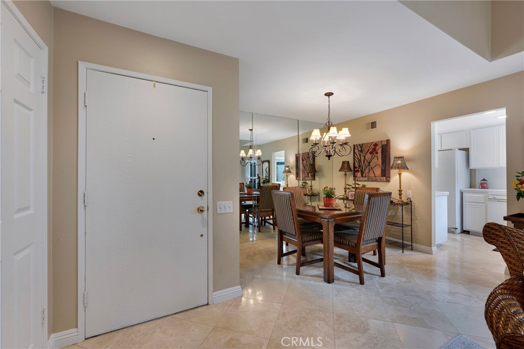 2724 Torrey Pine