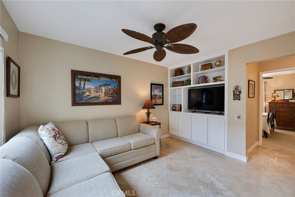 2724 Torrey Pine