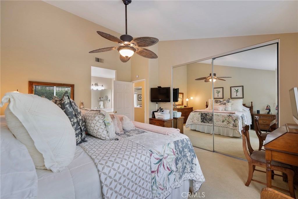 2724 Torrey Pine