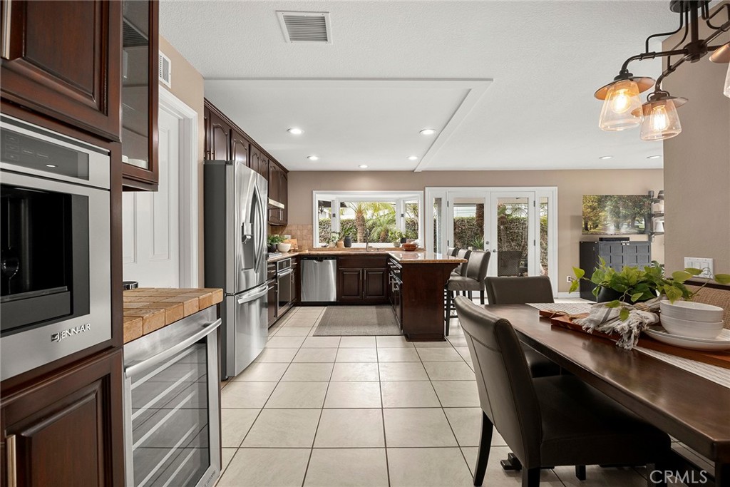 4971 Oak Tree Court