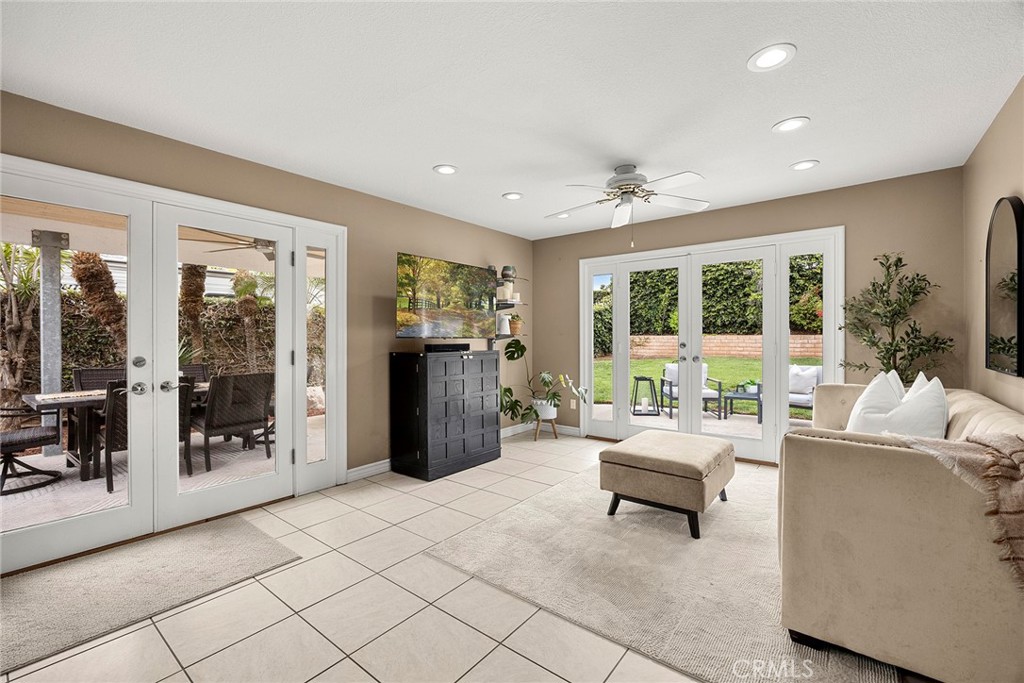 4971 Oak Tree Court