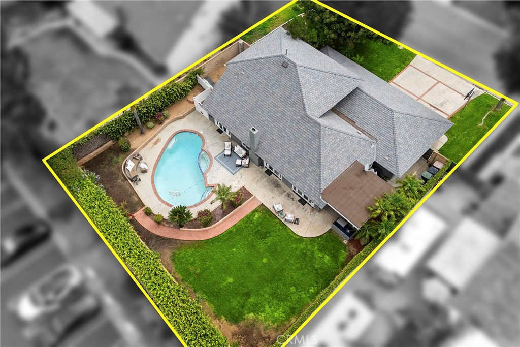 4971 Oak Tree Court