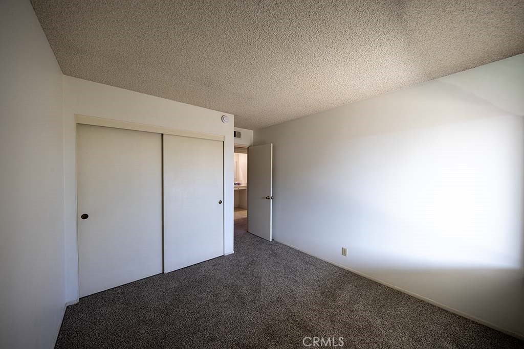 1854 W Skywood