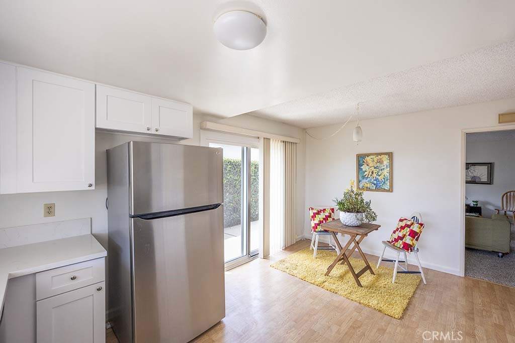 1854 W Skywood