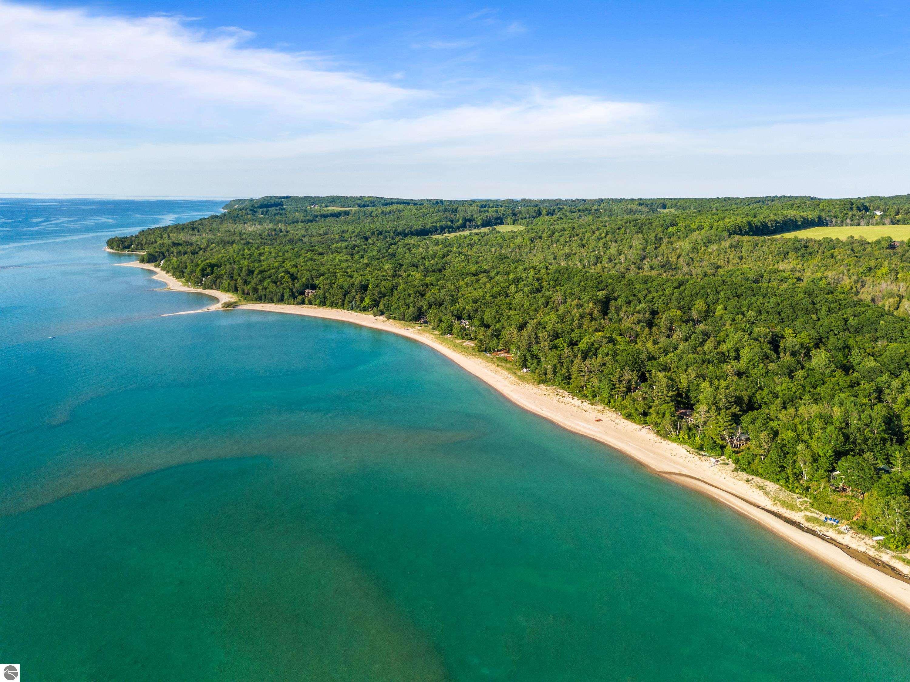 8417 N Gills Pier Road