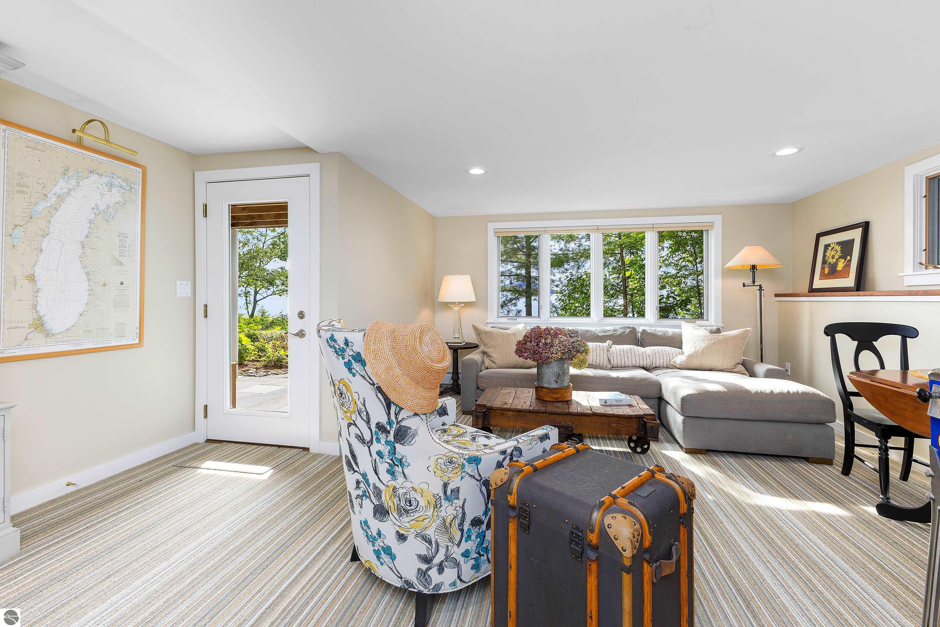 8417 N Gills Pier Road