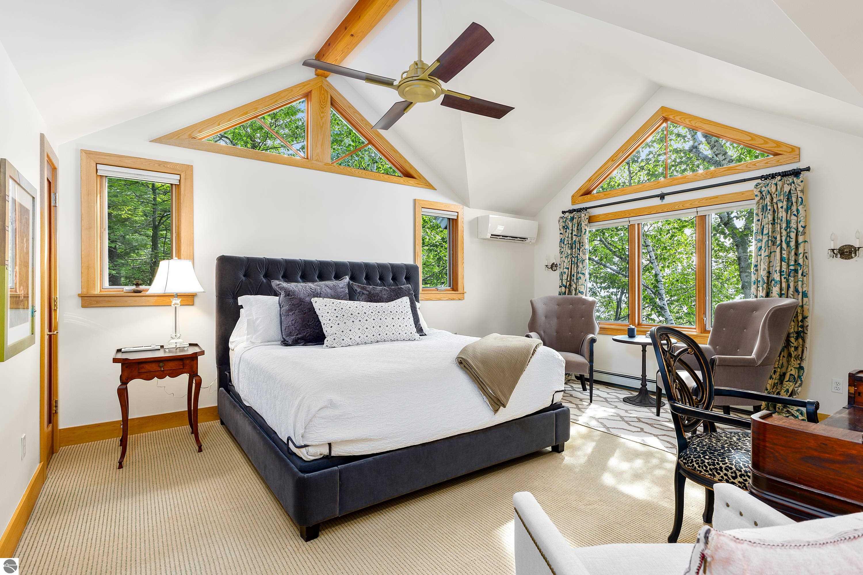 8417 N Gills Pier Road