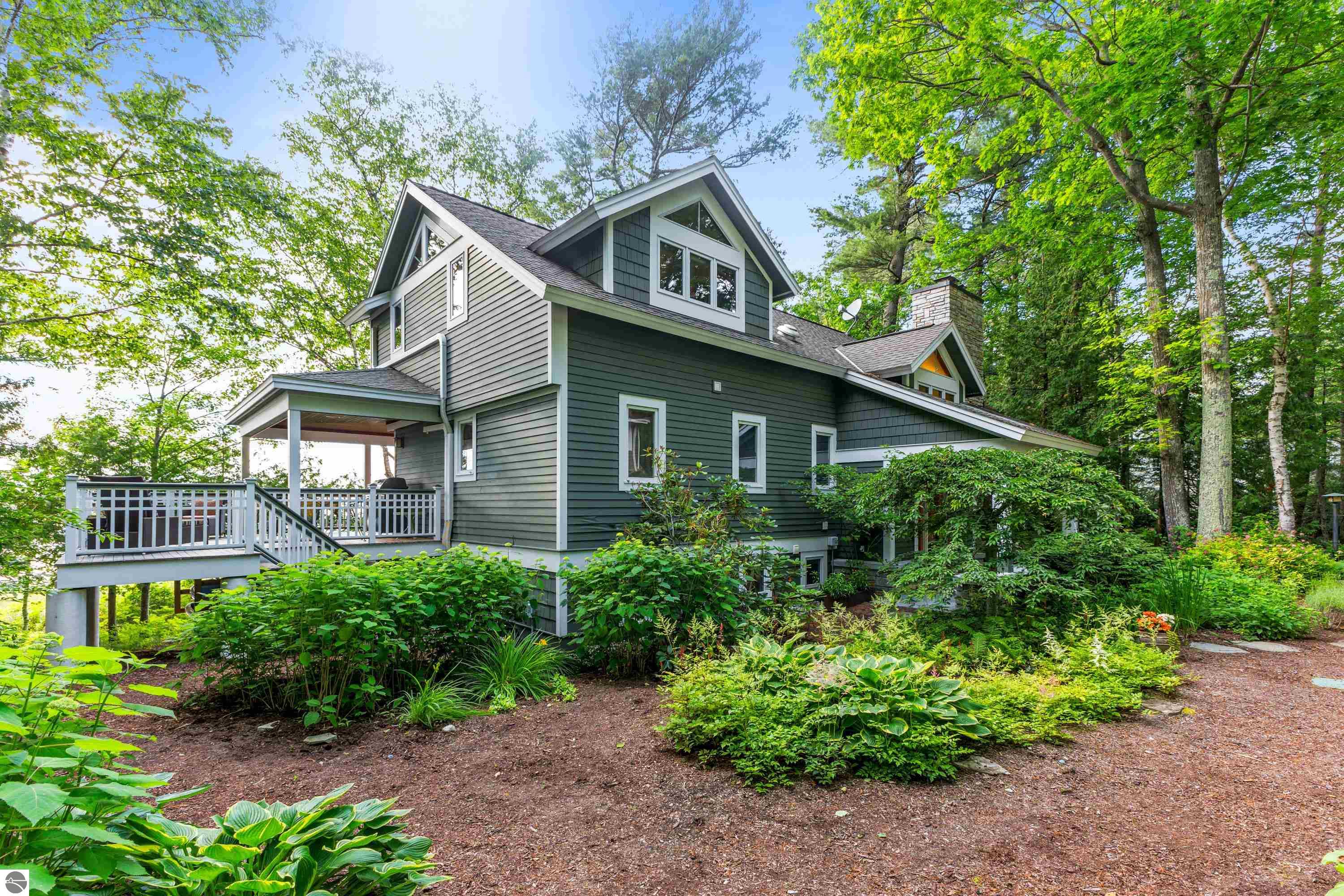 8417 N Gills Pier Road