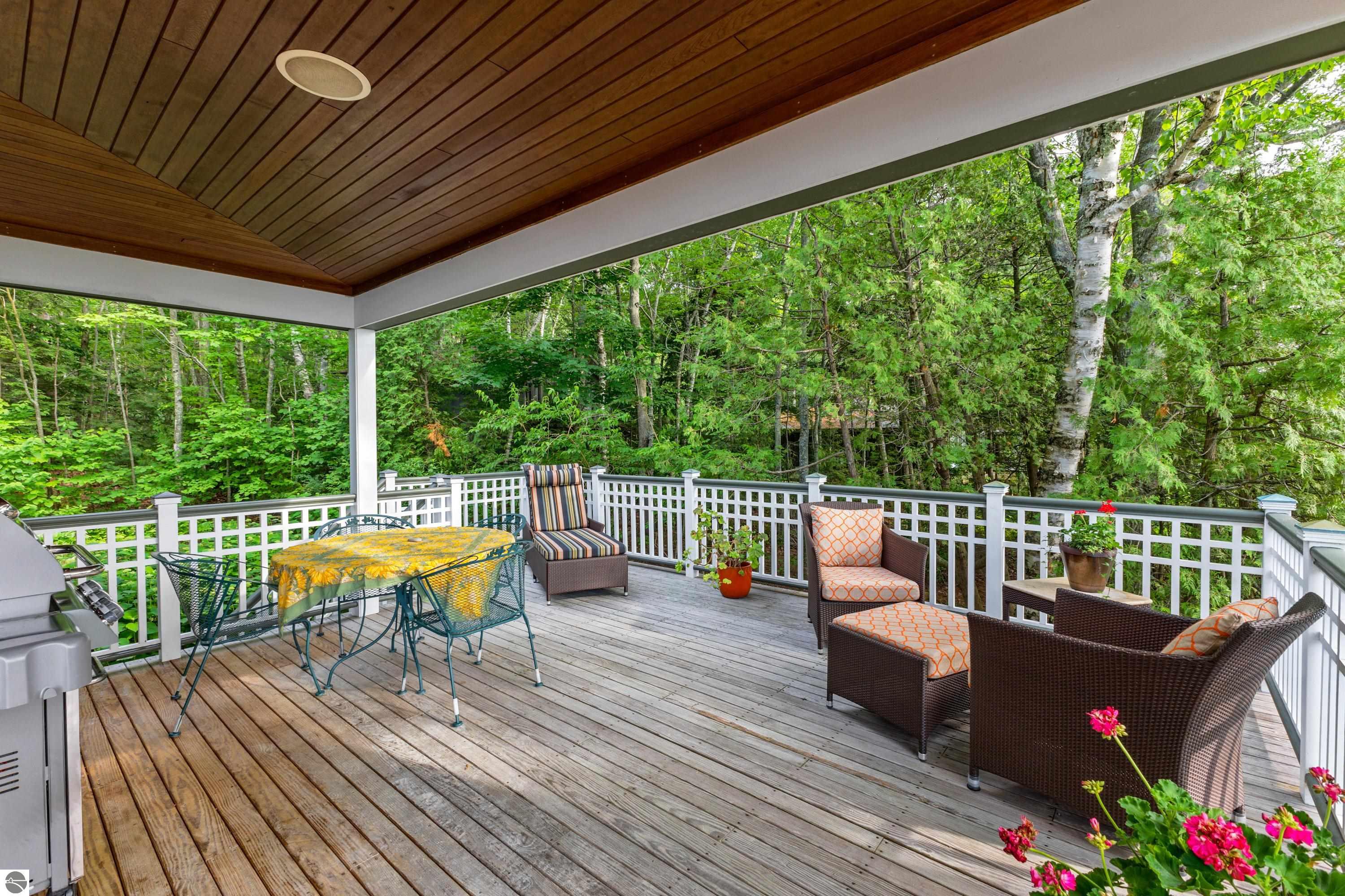 8417 N Gills Pier Road