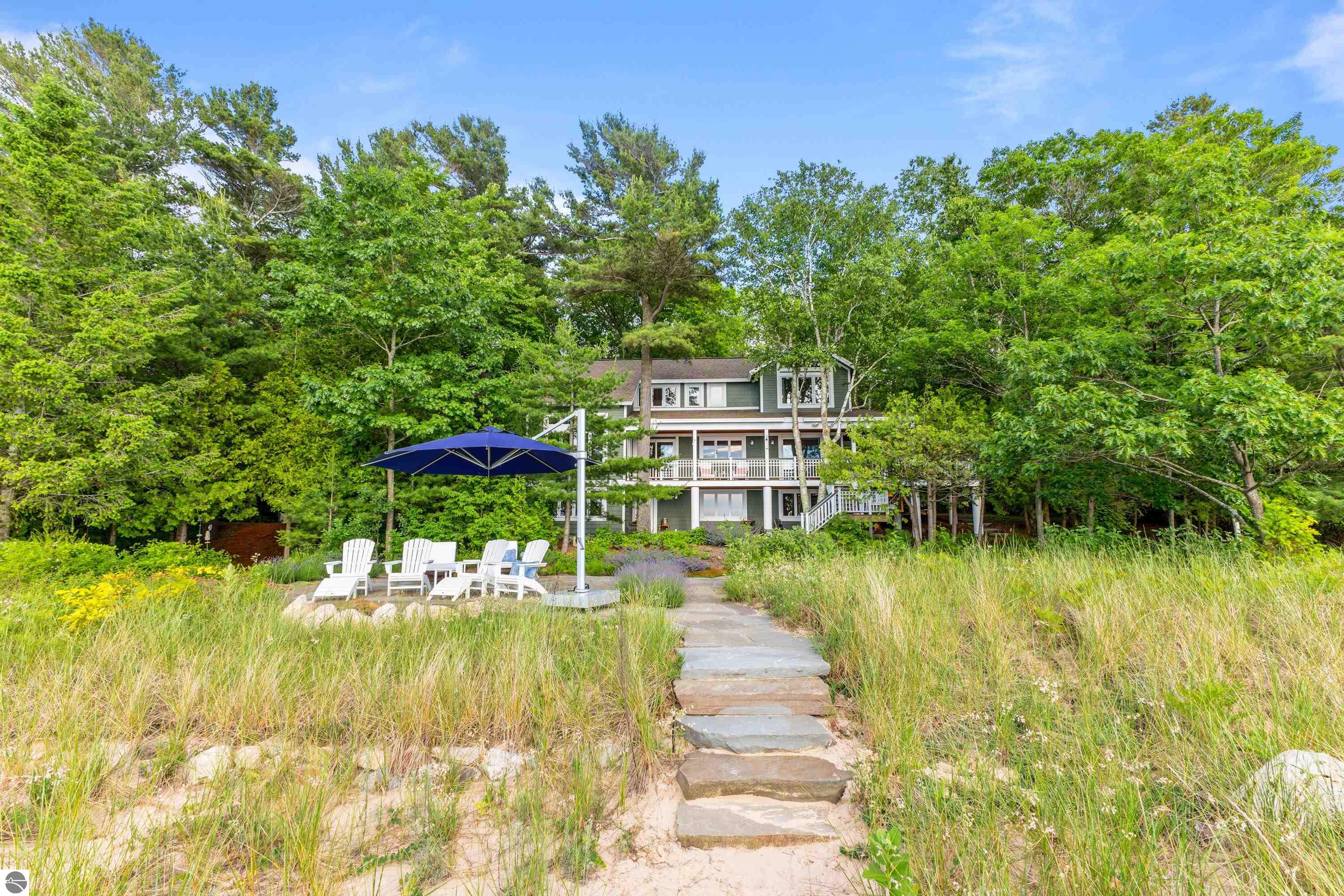 8417 N Gills Pier Road