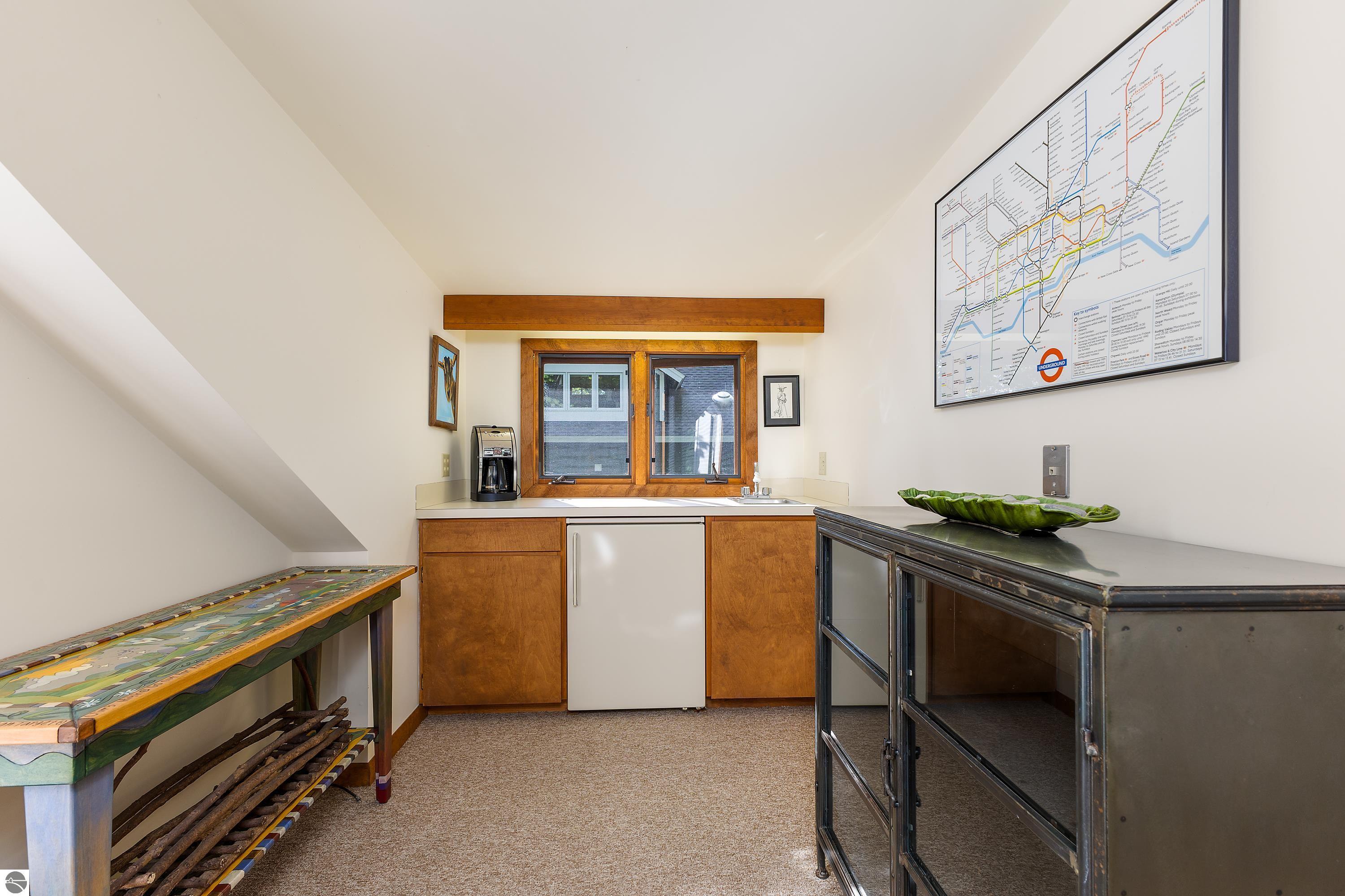 8417 N Gills Pier Road