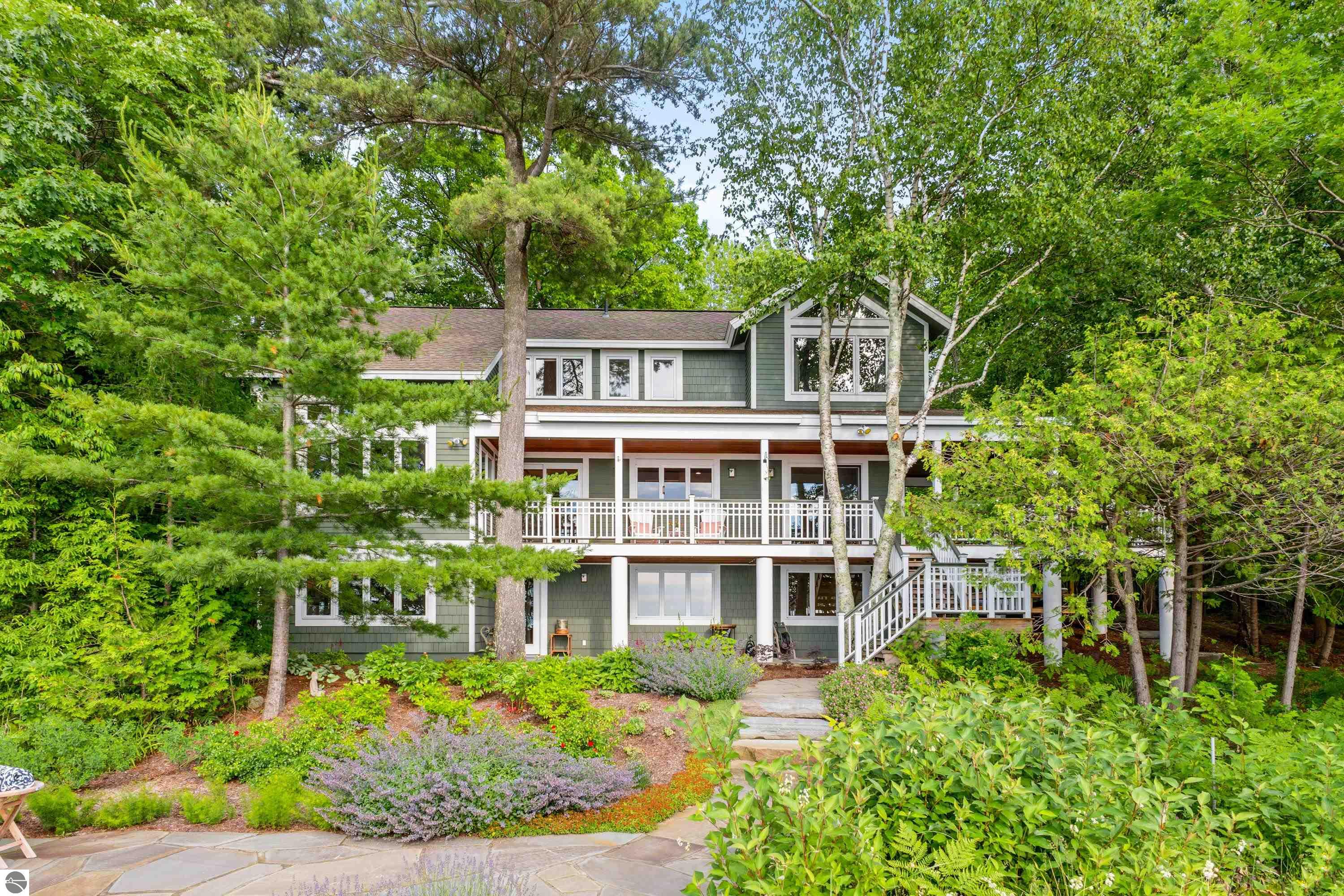8417 N Gills Pier Road