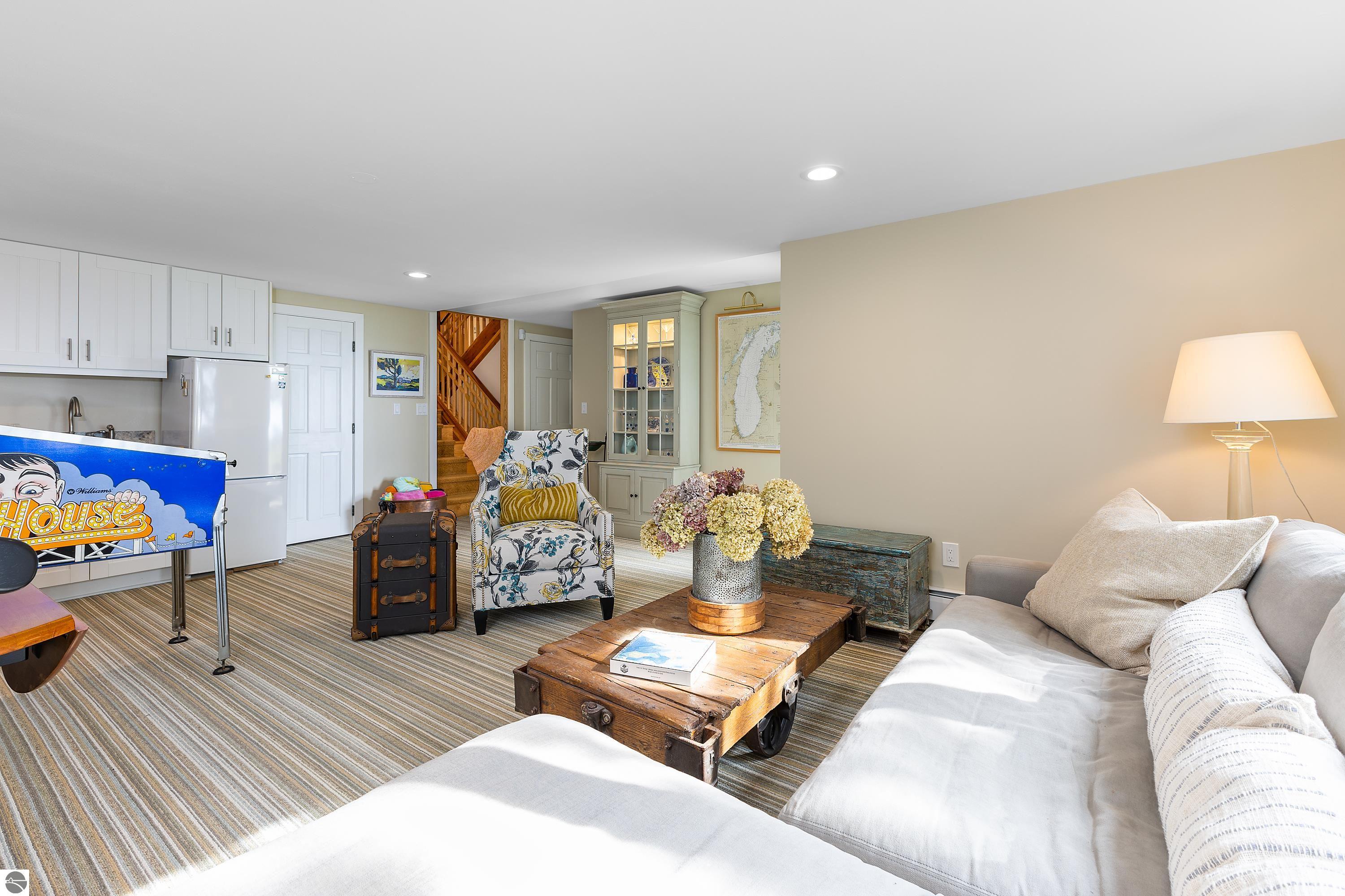 8417 N Gills Pier Road