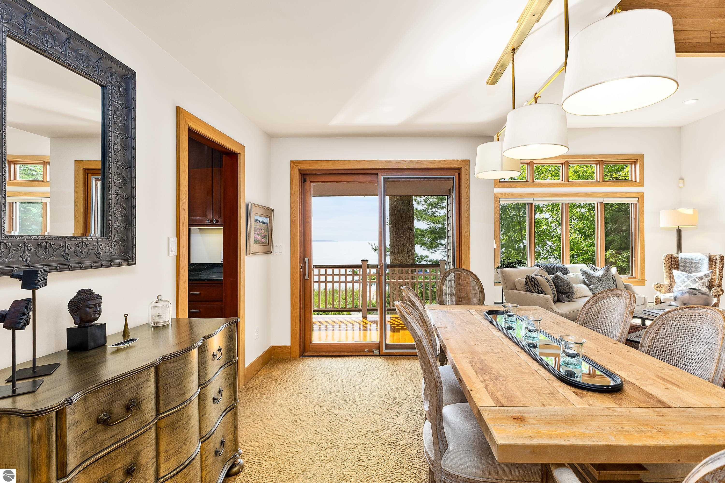 8417 N Gills Pier Road