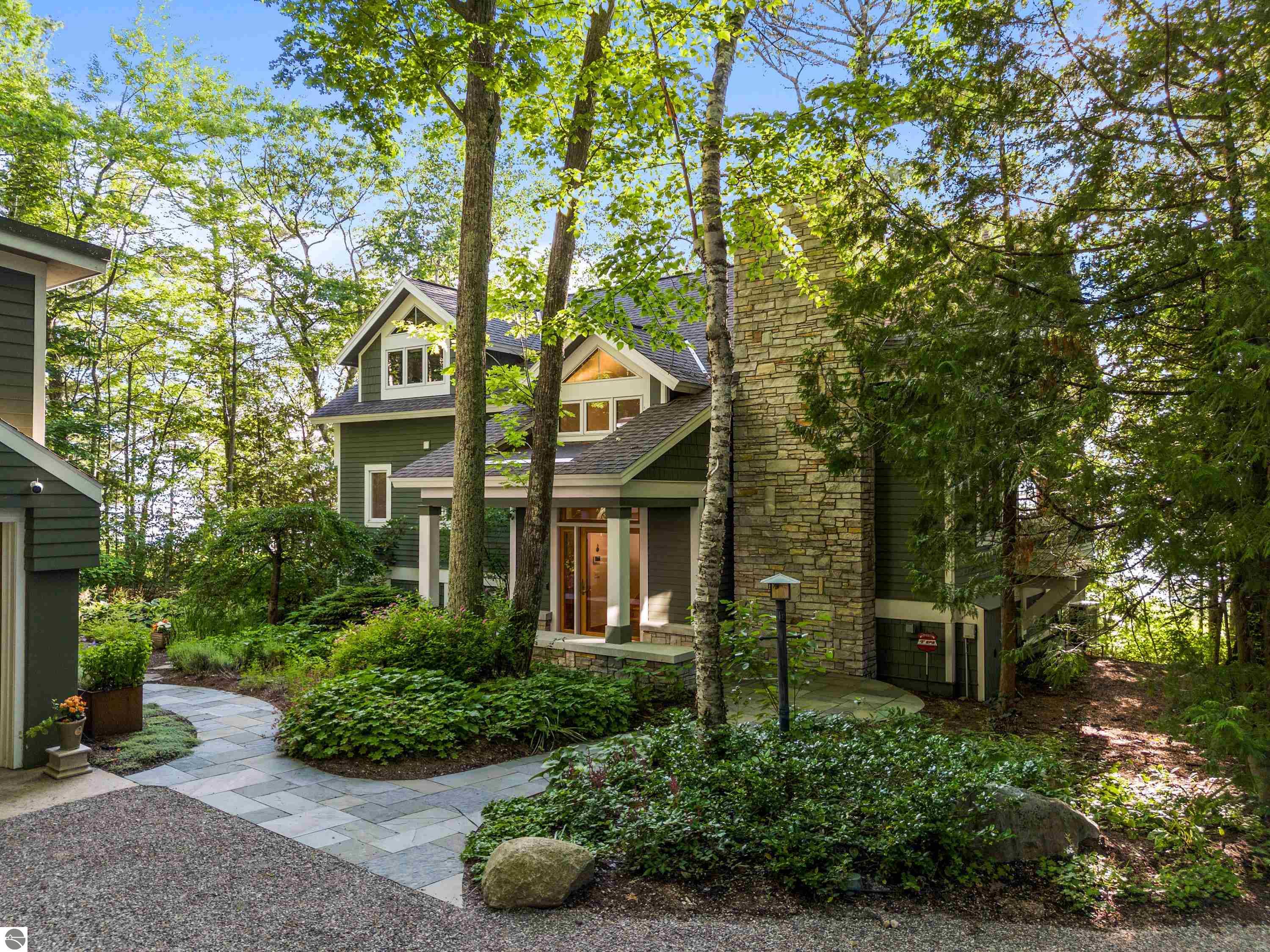 8417 N Gills Pier Road