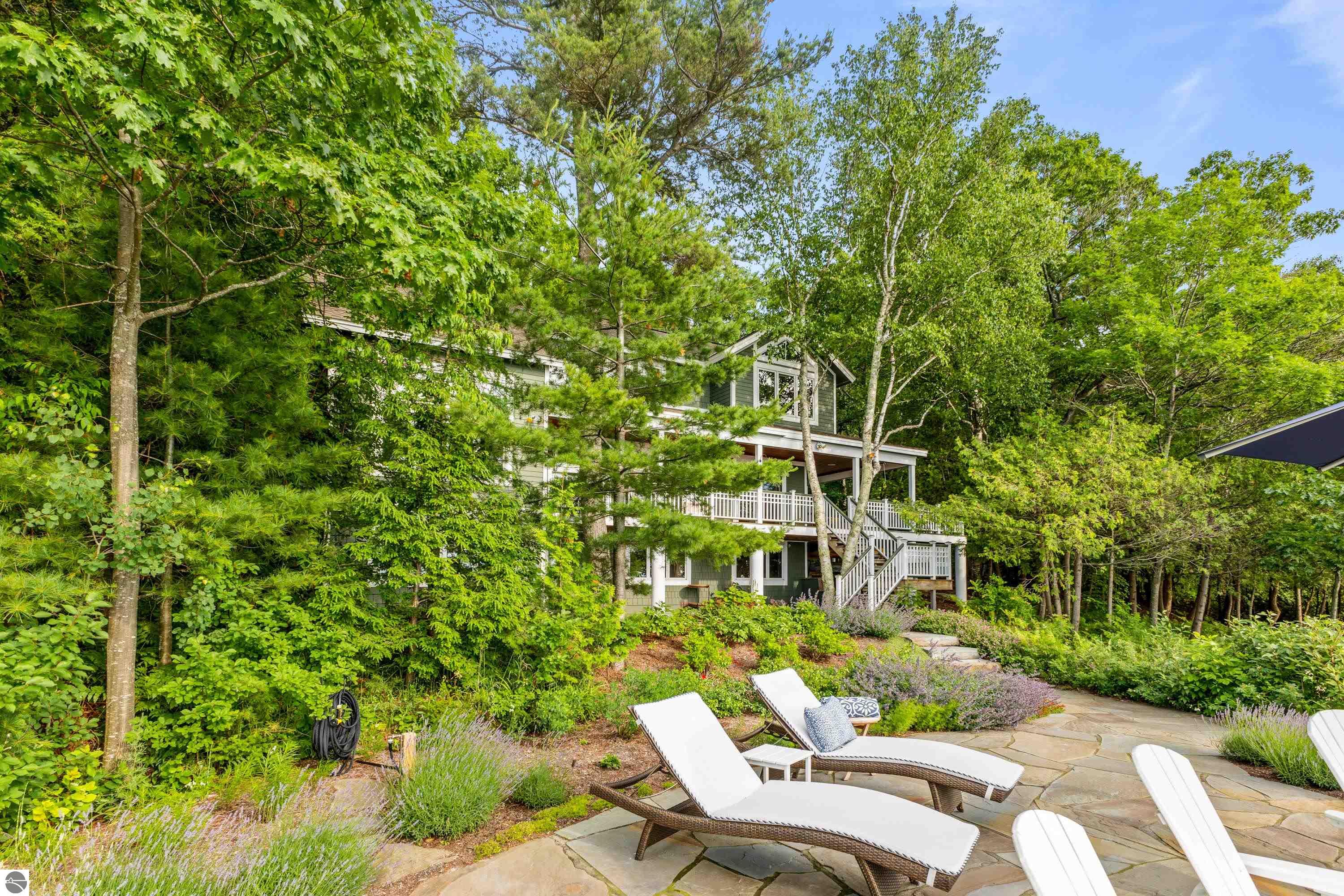 8417 N Gills Pier Road