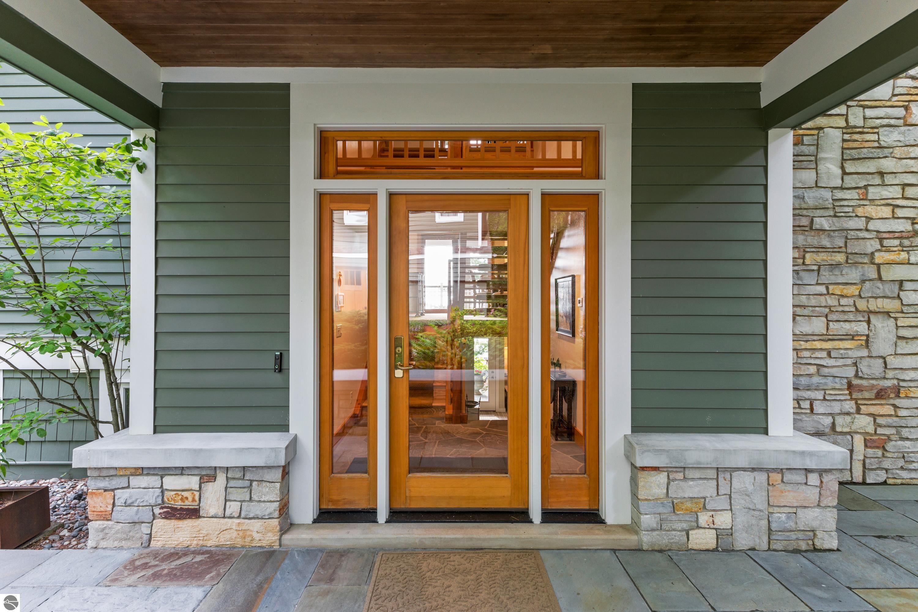 8417 N Gills Pier Road