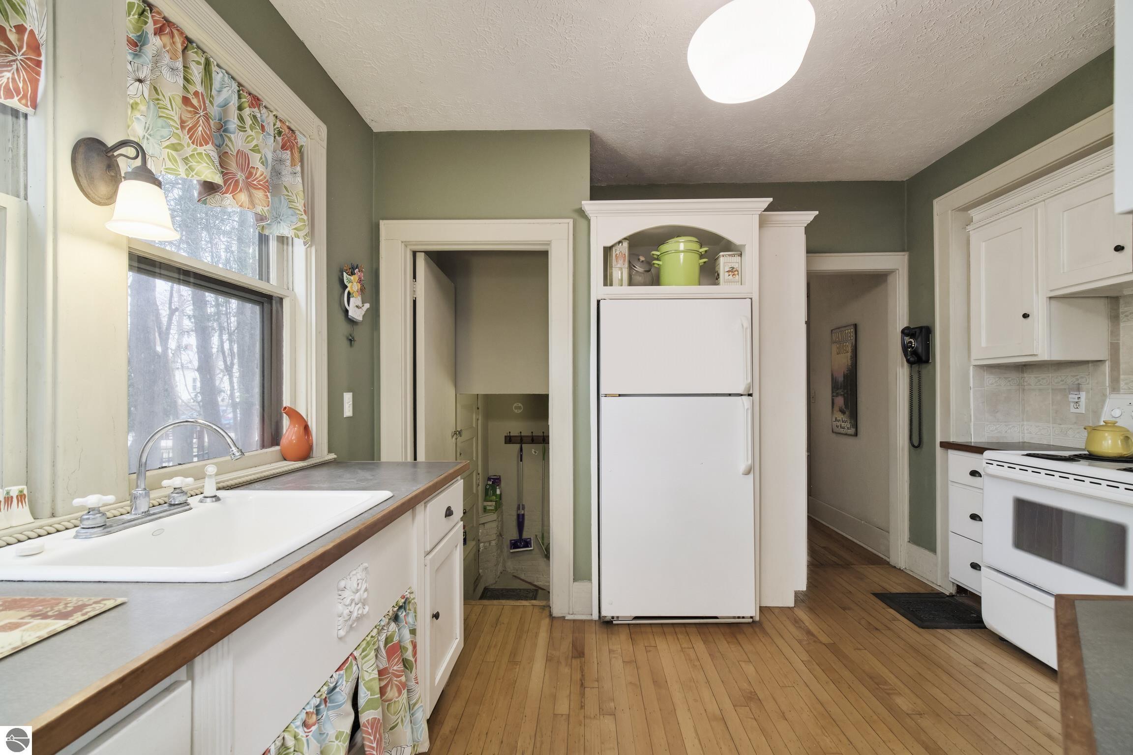 418 5th Street