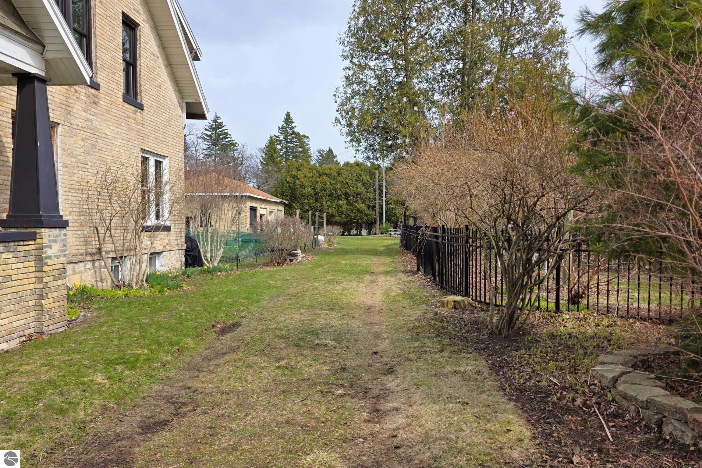 418 5th Street