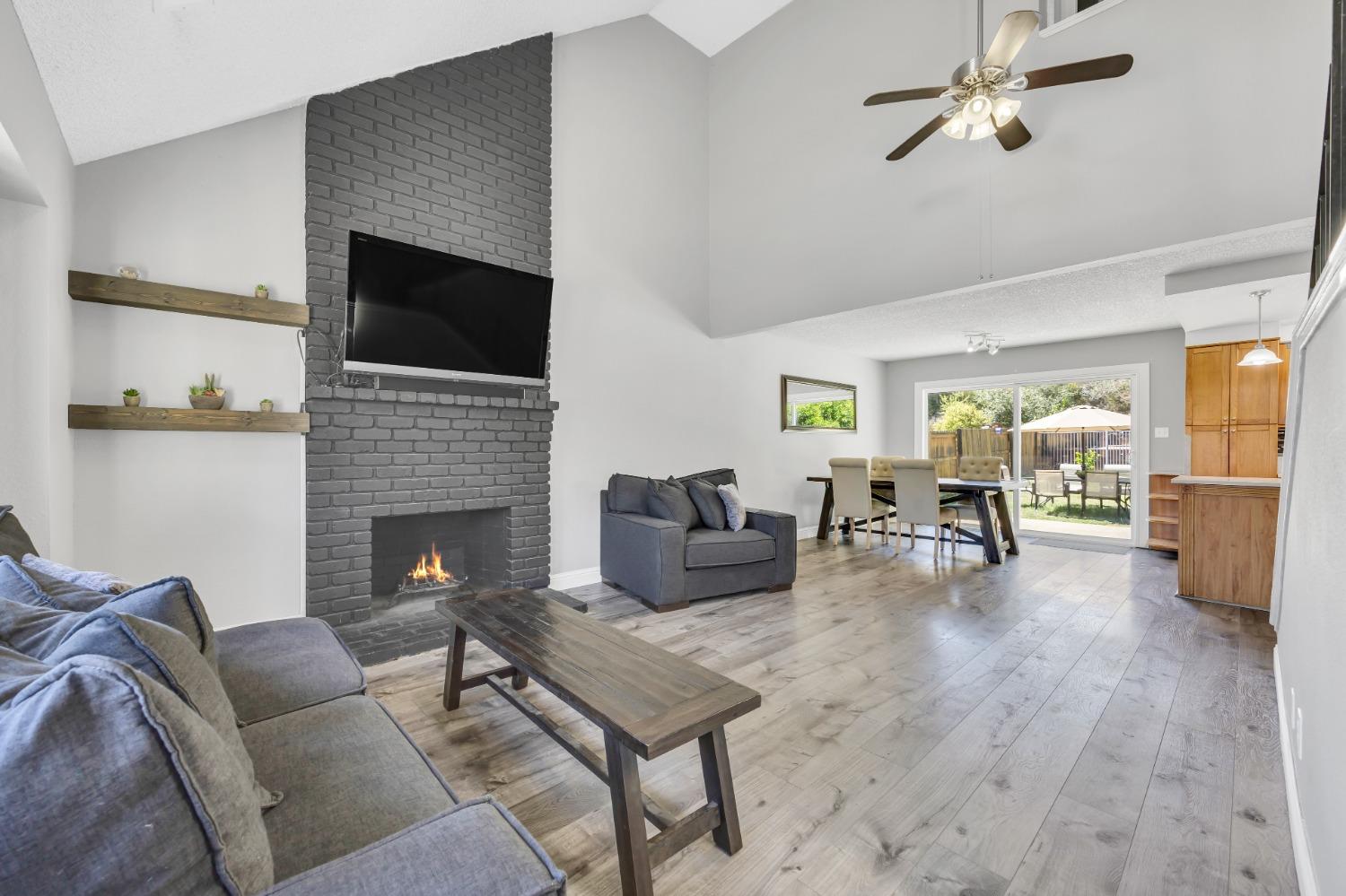 2387 Pinnacles Drive