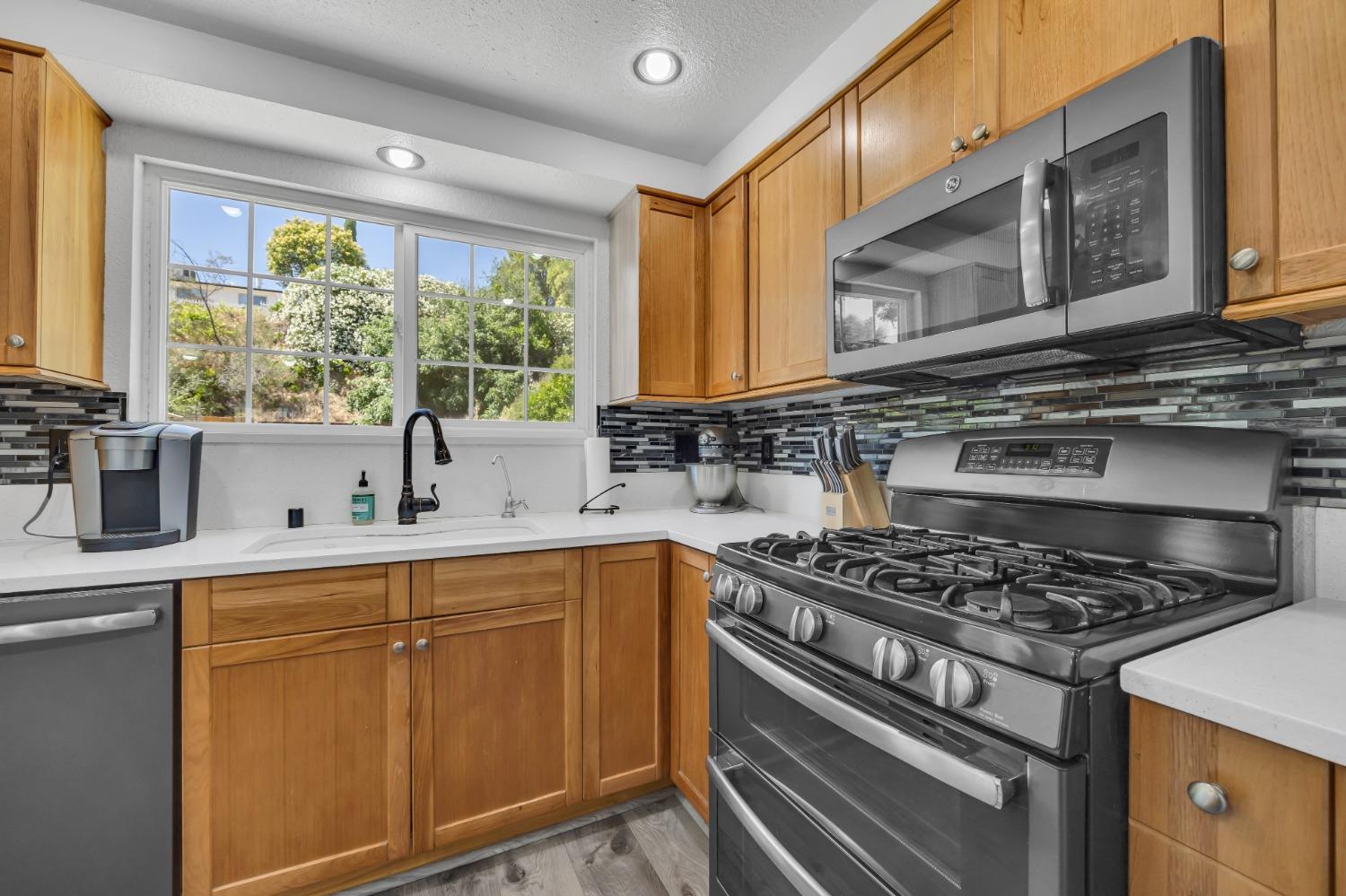 2387 Pinnacles Drive