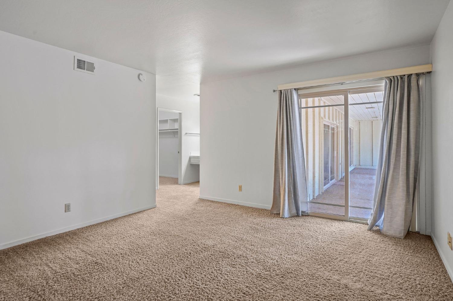 207 Diamond Oaks Road