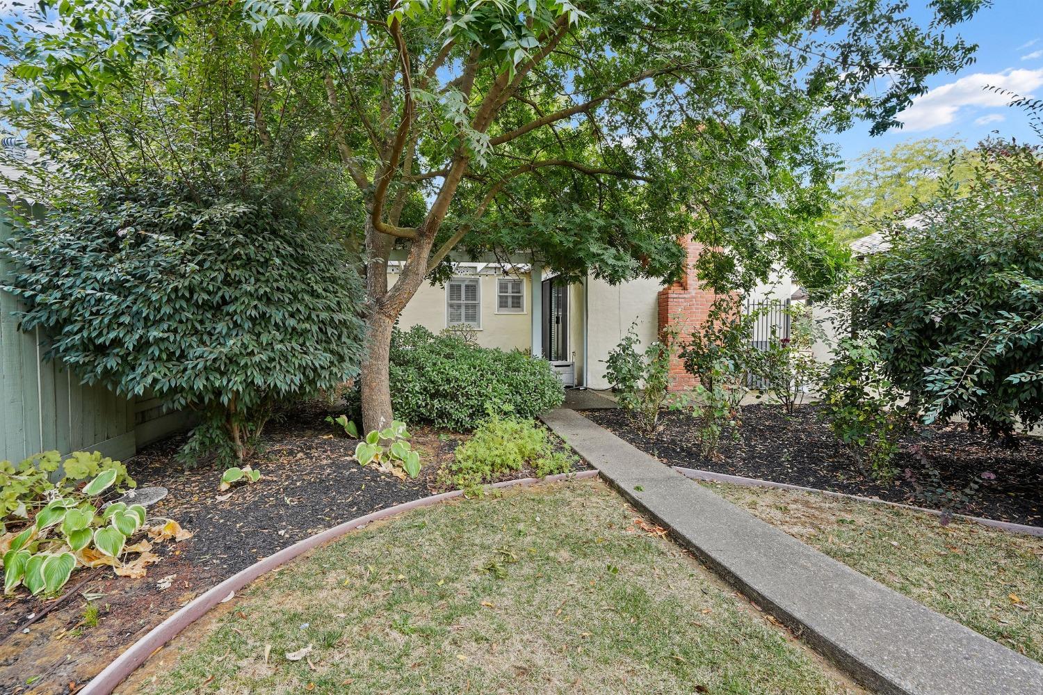 215 San Antonio Way