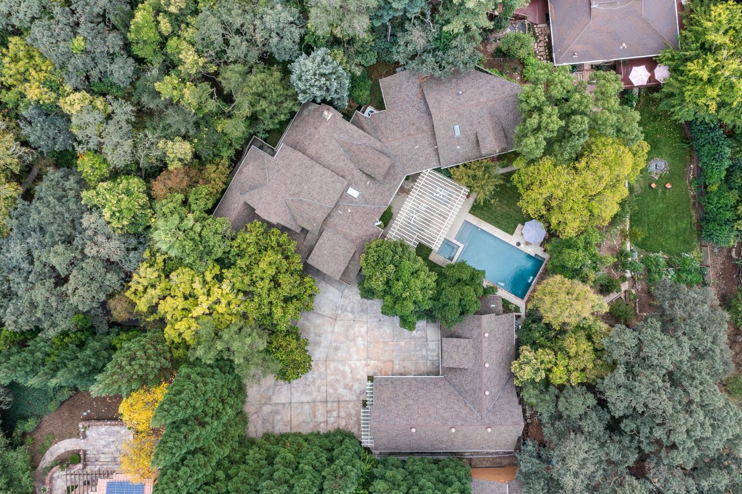8655 Winding Way
