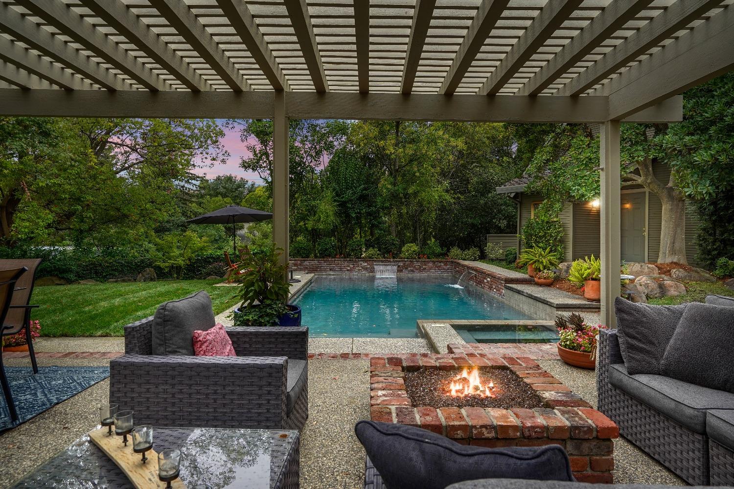 8655 Winding Way