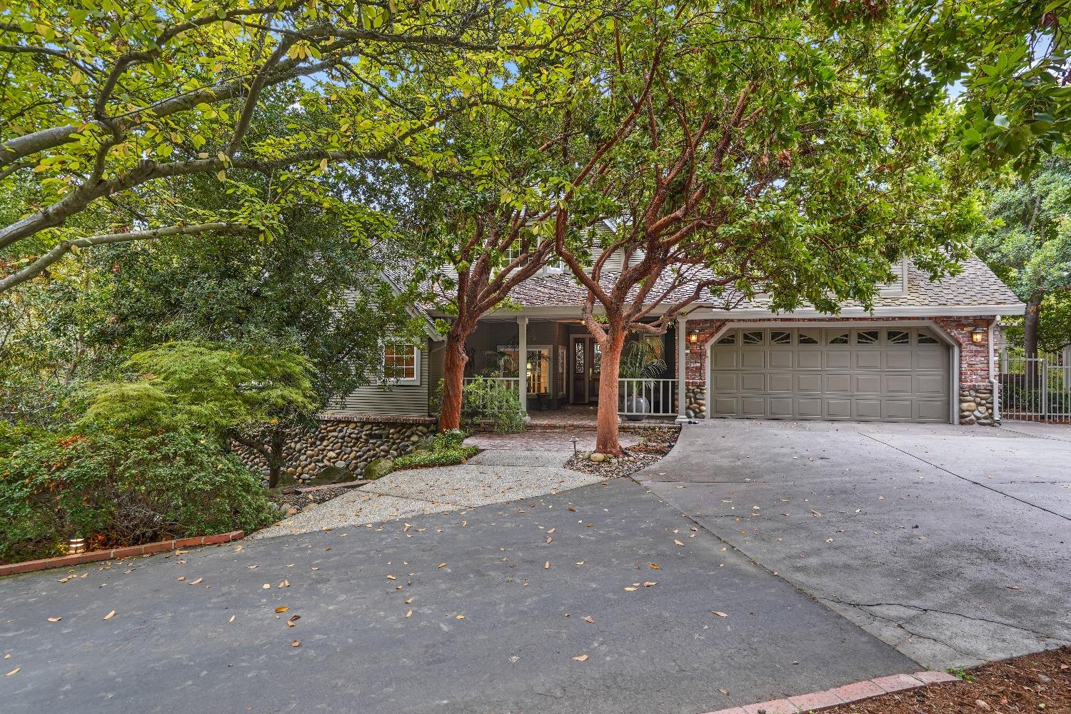 8655 Winding Way