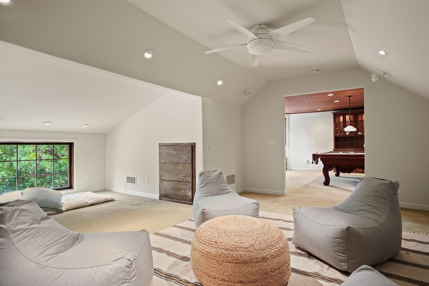 8655 Winding Way