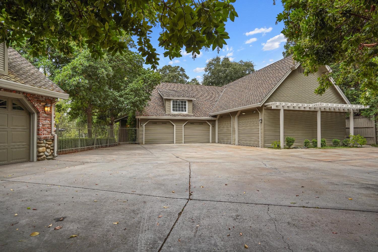 8655 Winding Way