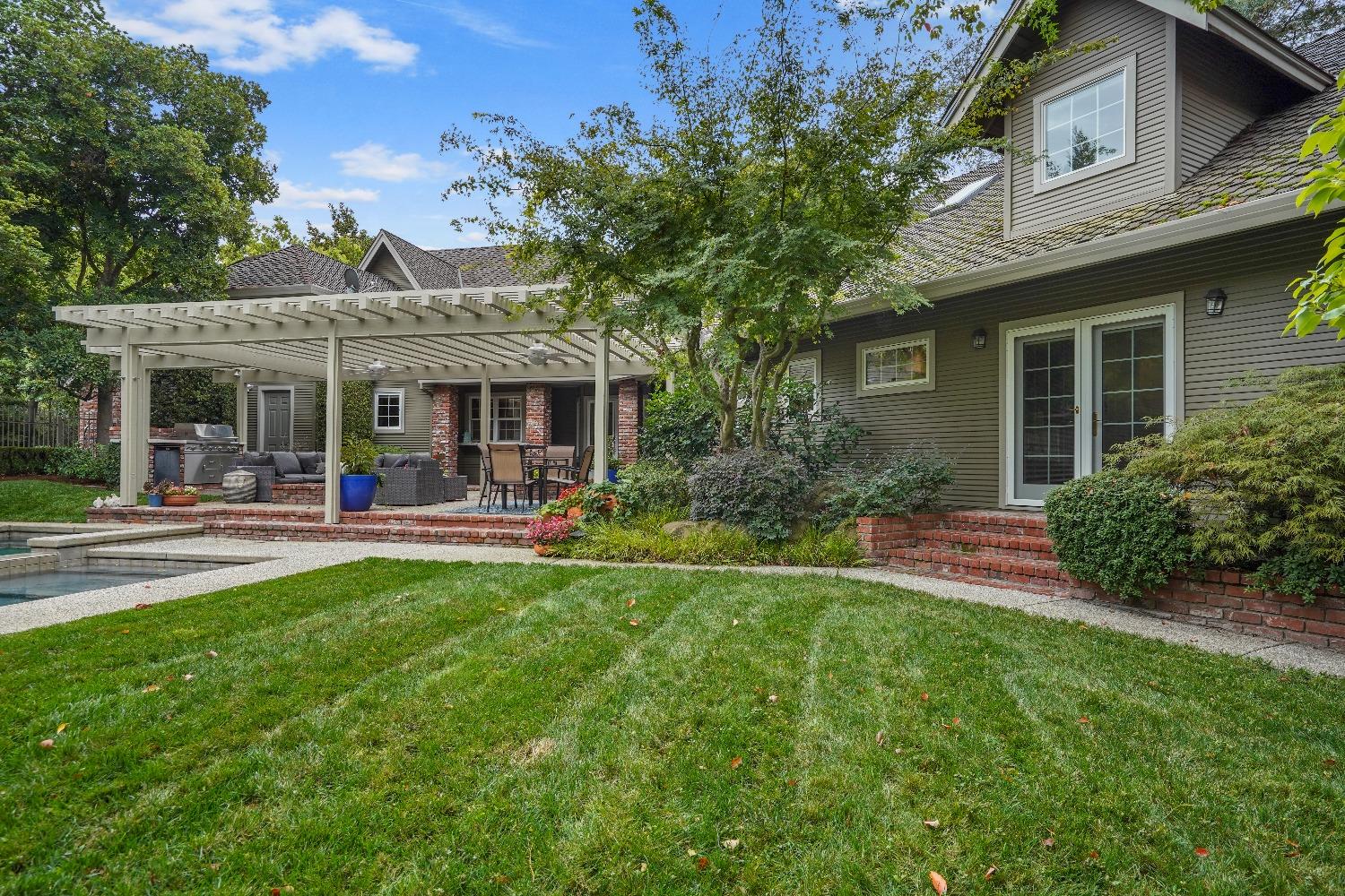 8655 Winding Way