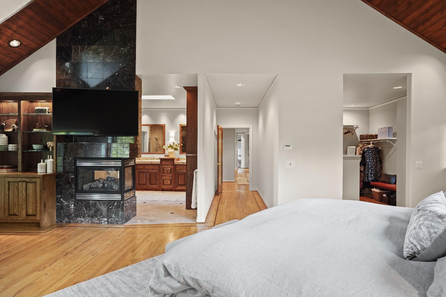 8655 Winding Way