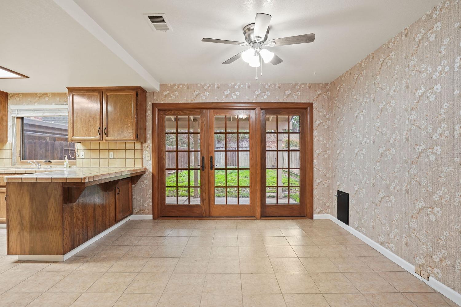 246 River Acres Drive Dr