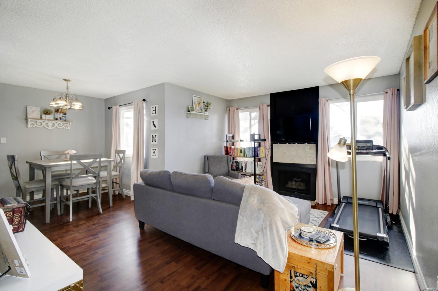 4332 Pacific Avenue 30