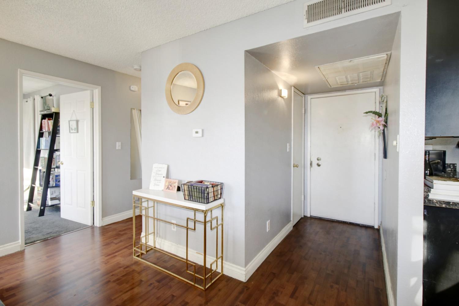 4332 Pacific Avenue 30