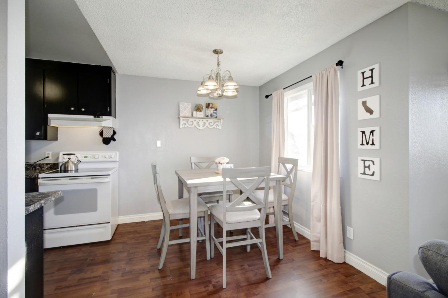 4332 Pacific Avenue 30