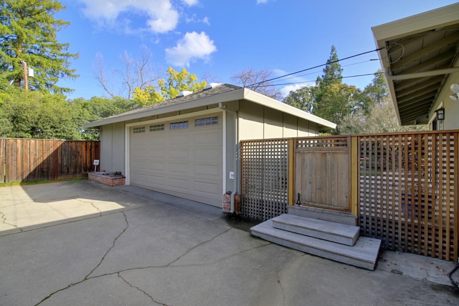 4105 Puente Way