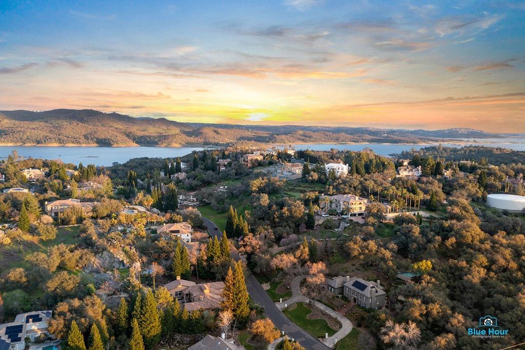 8860 Los Lagos Circle