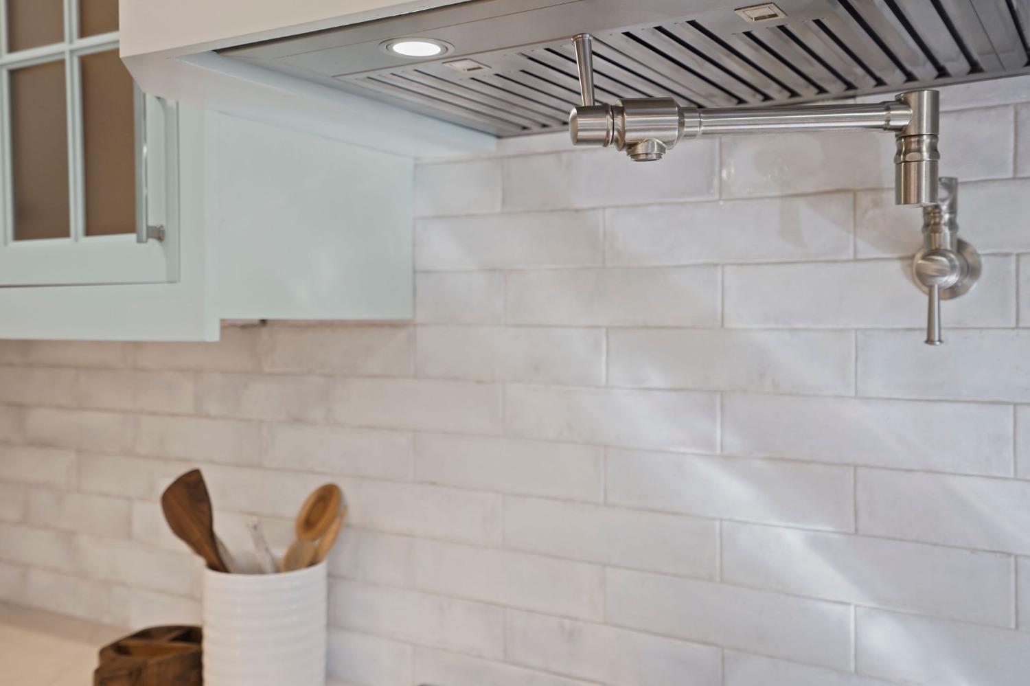 8860 Los Lagos Circle