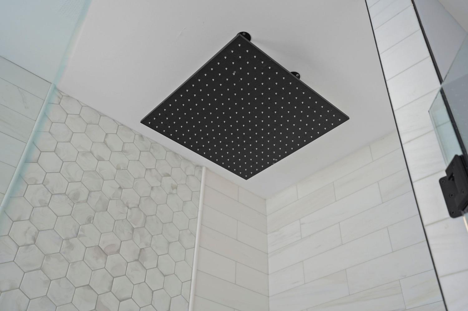 8860 Los Lagos Circle