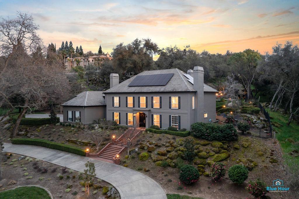 8860 Los Lagos Circle