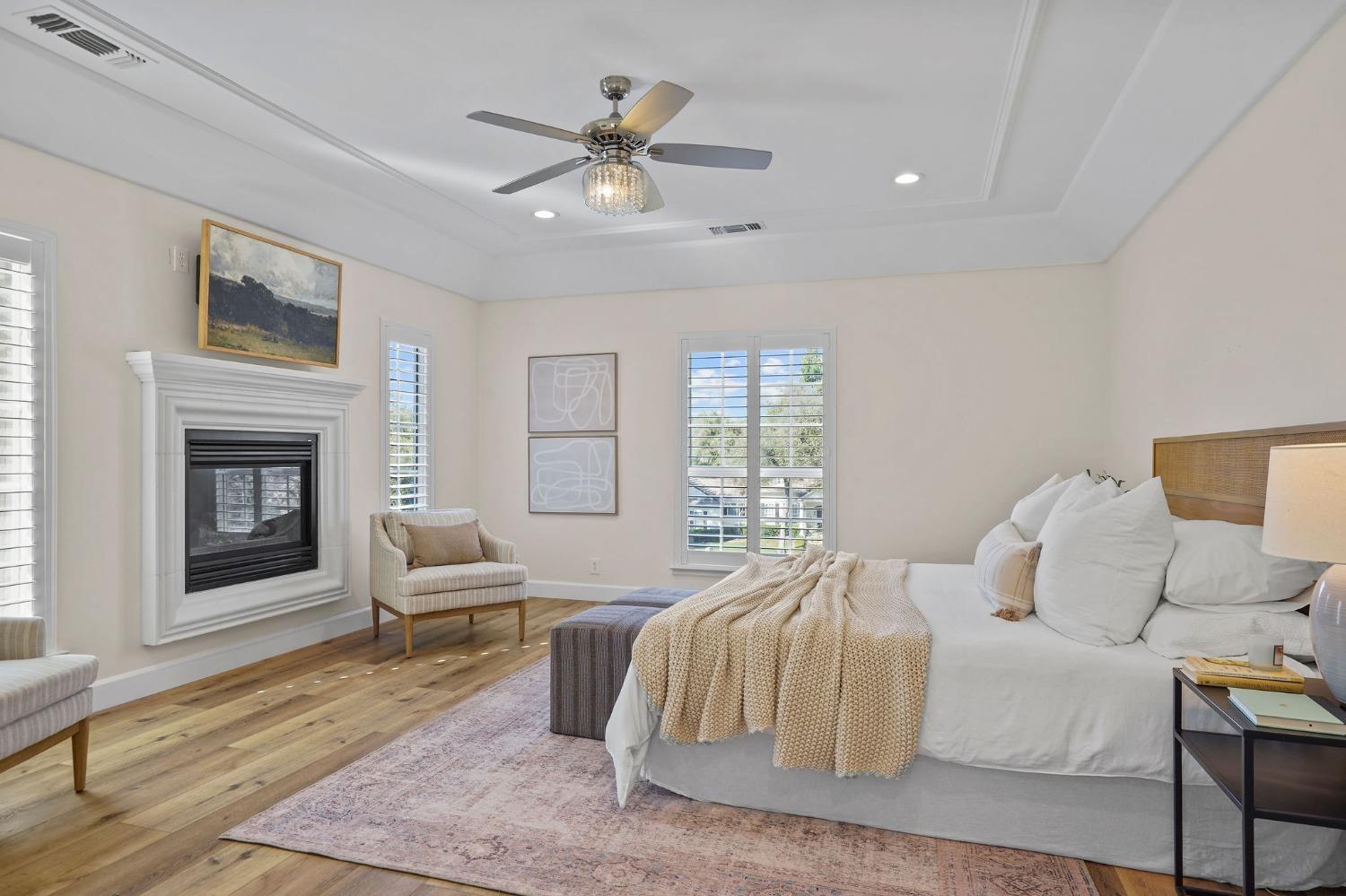 8860 Los Lagos Circle