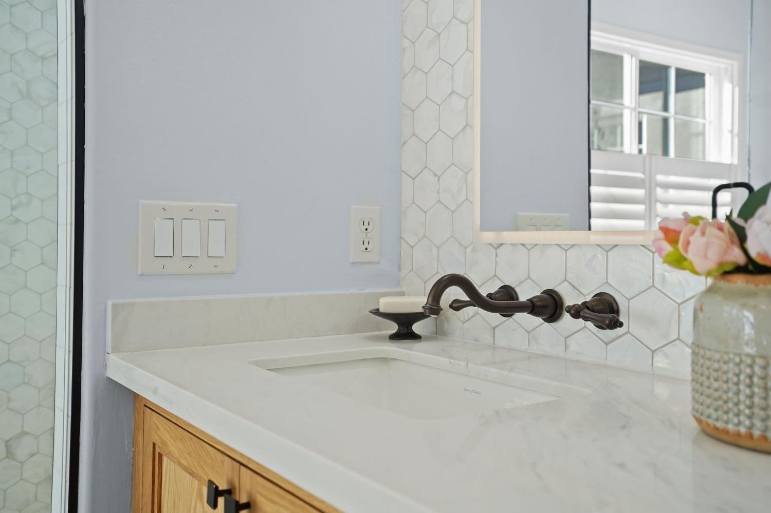 8860 Los Lagos Circle