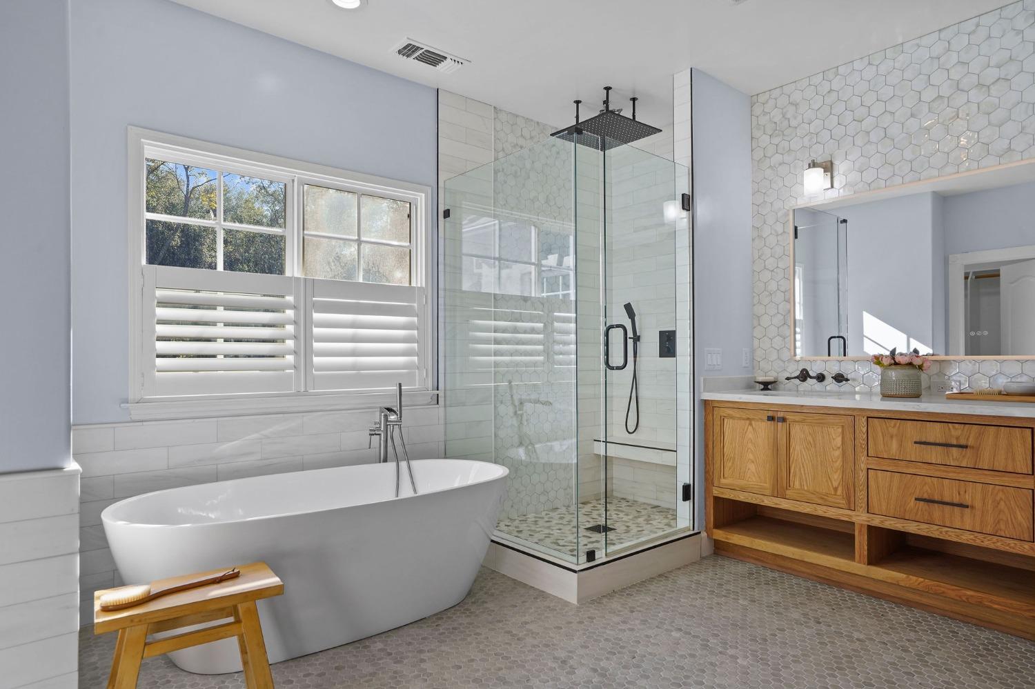 8860 Los Lagos Circle