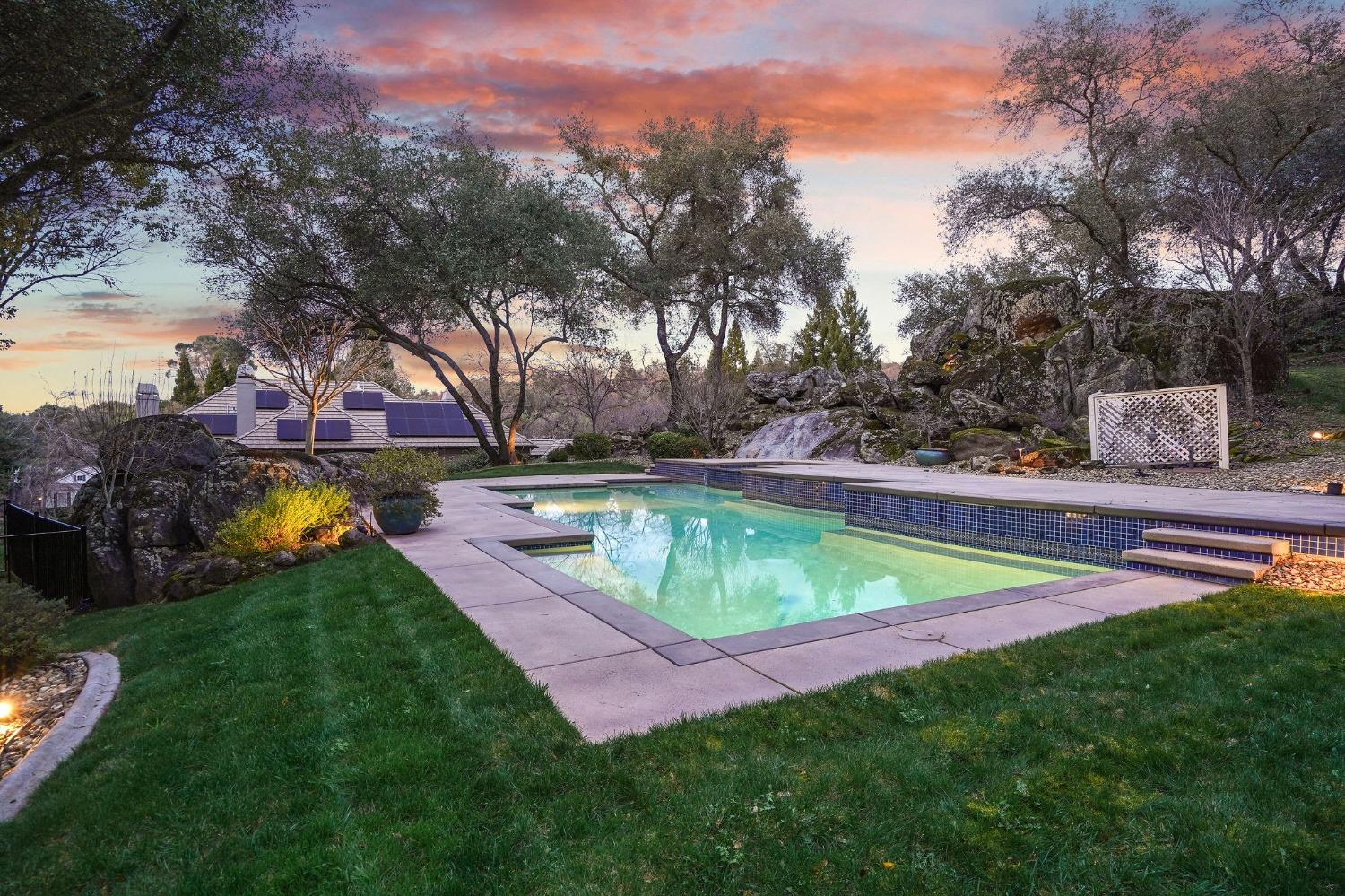 8860 Los Lagos Circle